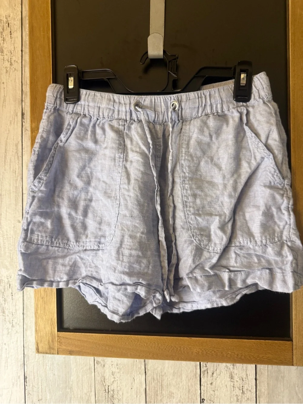 Tahari Light blue hemp shorts with drawstring waistband and pockets